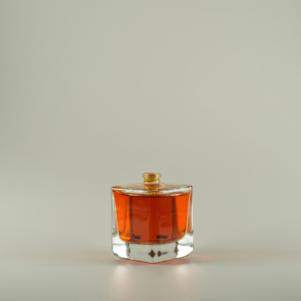 شیشه عطر 50 میلی لیتر کوبوژ کوتاه کد 128700017002