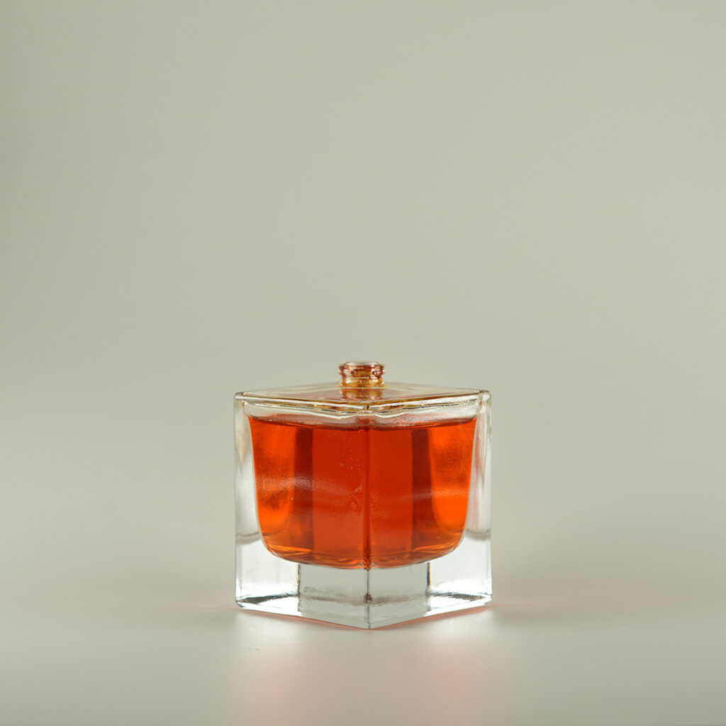 شیشه عطر 50 میلی لیتر لالیک کد SBHD50/DM