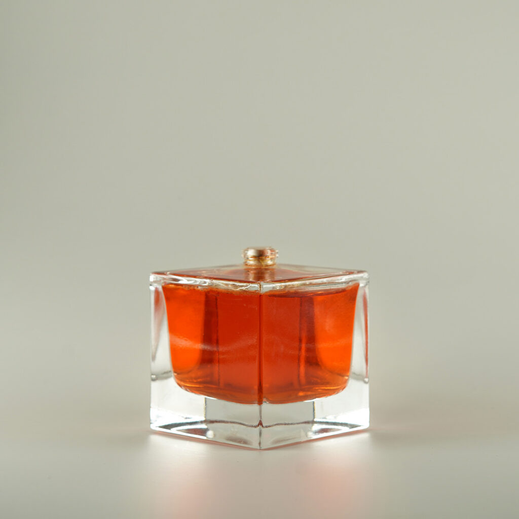 شیشه عطر 100 میلی لیتر لالیک کد 128700050002