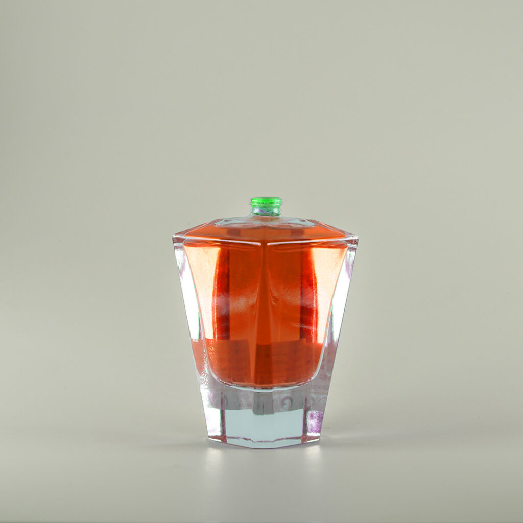 شیشه عطر 100 میلی لیتر DRV کد 128700059002